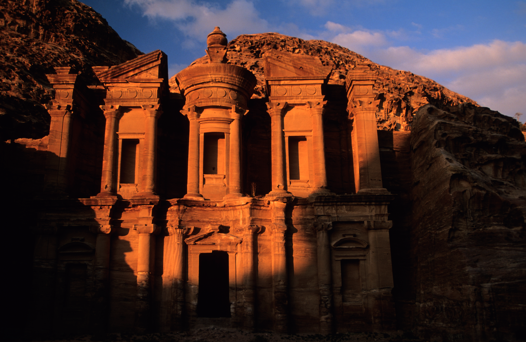 Celebrate World Tourism Day: Discover Jordan's Iconic Sites and Their Role in Peacebuilding